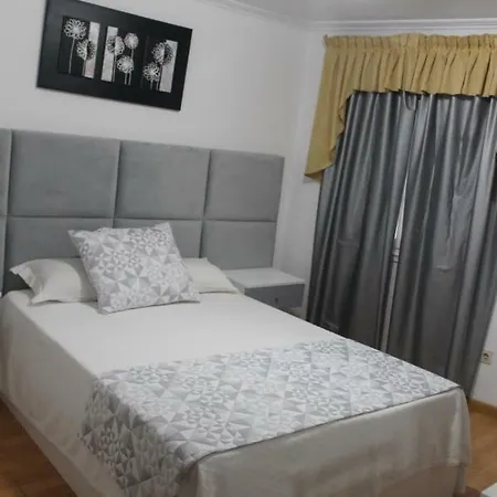 Local Santa Cruz 3* Miranda do Douro