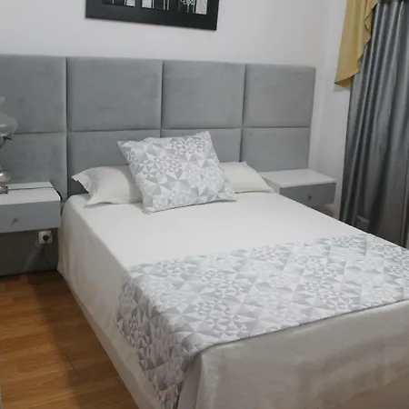 Local Santa Cruz 3* Miranda do Douro