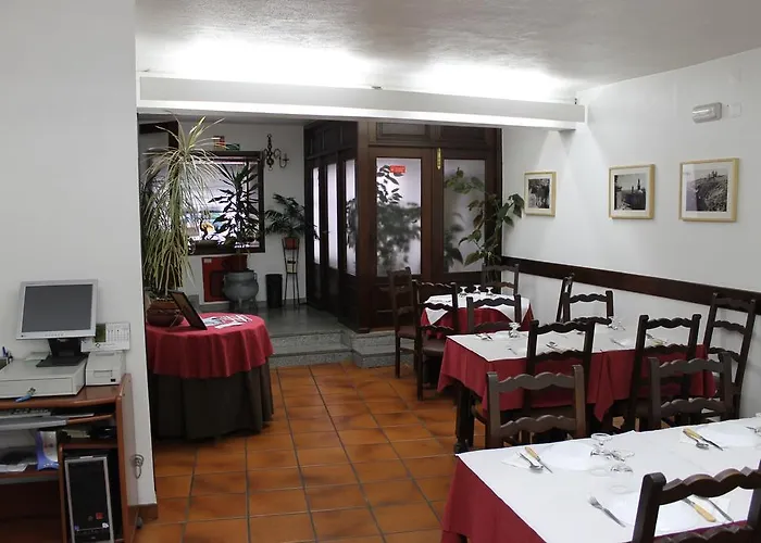 Local Santa Cruz Hotel