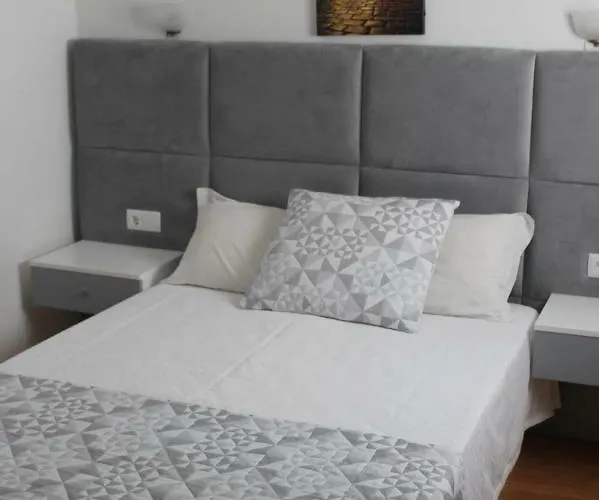 Hotel Local Santa Cruz Miranda do Douro