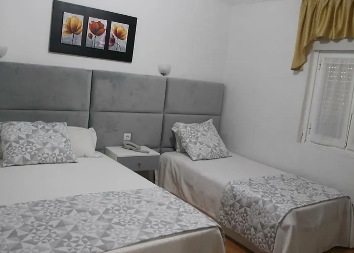 Local Santa Cruz Hotel 3*