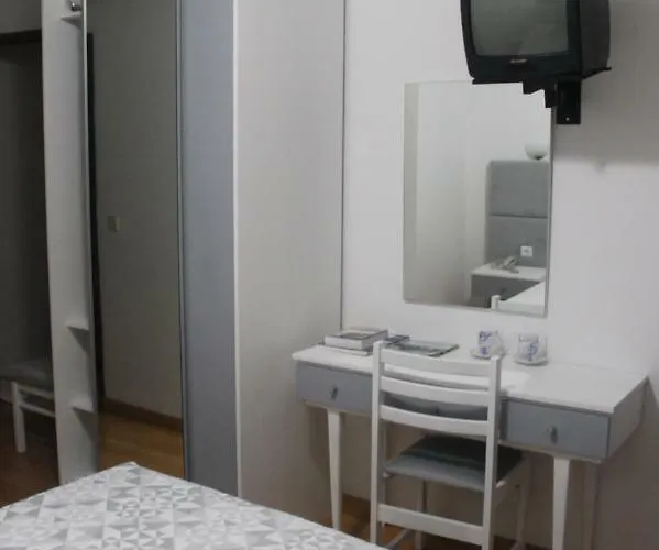 Hotel Local Santa Cruz