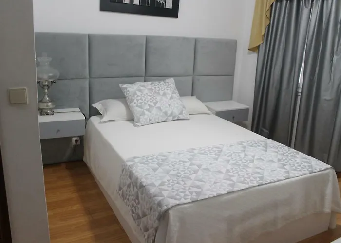 Local Santa Cruz 3* Miranda do Douro